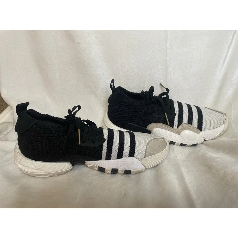 Adidas Trae‎ Young 2 ADAO Men's Size 11 Basketball Shoes H06477 Black and White